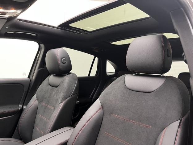 MERCEDES-BENZ GLA 180 Edition 140  GLA 180 Edition 140