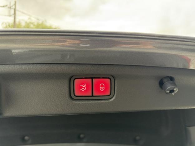 MERCEDES-BENZ C C 180