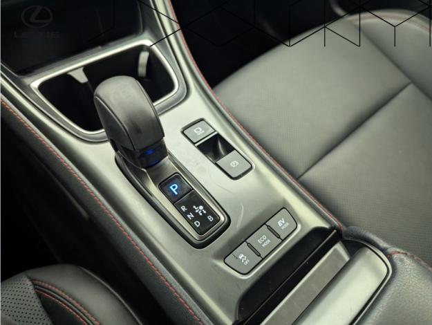 LEXUS LBX 1.5 136H 2WD Emotion  