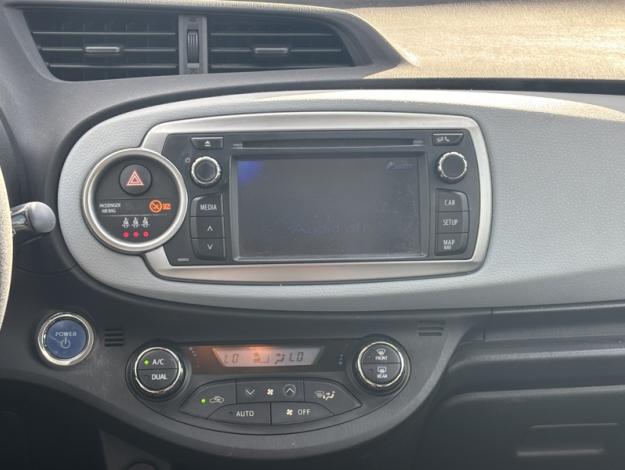 TOYOTA Yaris Hybrid 100h Dynamic / PACK ZEN  