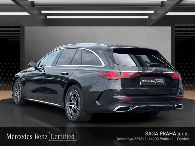 MERCEDES-BENZ E-Třída E 220 d 4MATIC kombi (2/18)