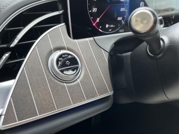 MERCEDES-BENZ E-Třída E 220 d 4MATIC kombi (16/18)