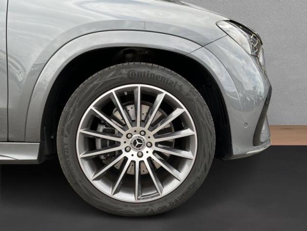 MERCEDES-BENZ GLE 300 d 4MATIC AMG Line Airmatic (9/18)