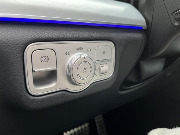 MERCEDES-BENZ GLE 300 d 4MATIC AMG Line Airmatic (12/18)