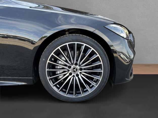 MERCEDES-BENZ  Třídy C C 200 AMG Night (9/18)