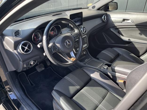 MERCEDES-BENZ GLA 200 d Sensation  