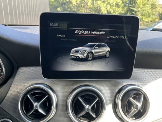 MERCEDES-BENZ GLA 200 d Sensation  
