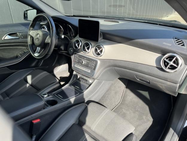 MERCEDES-BENZ GLA 200 d Sensation  