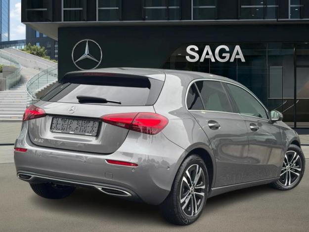 MERCEDES-BENZ A 180 Luxury Line  