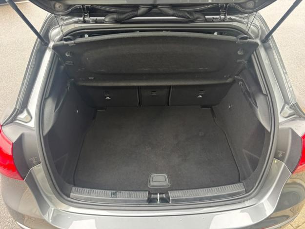MERCEDES-BENZ A 180 Luxury Line  