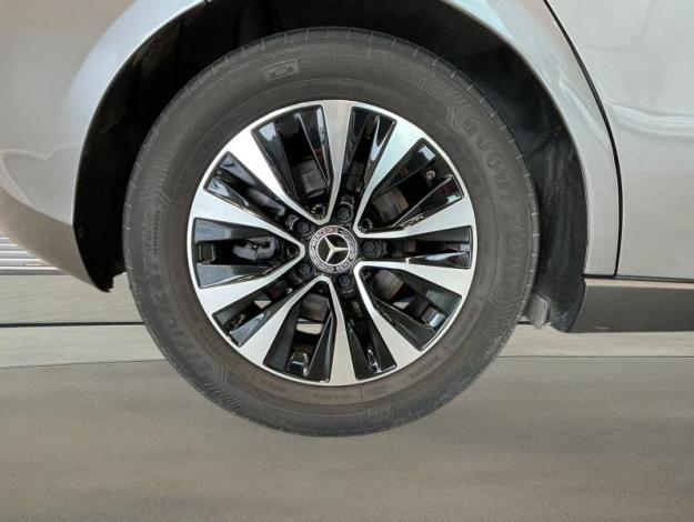 MERCEDES-BENZ A A 180 d
