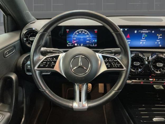 MERCEDES-BENZ A A 180 d