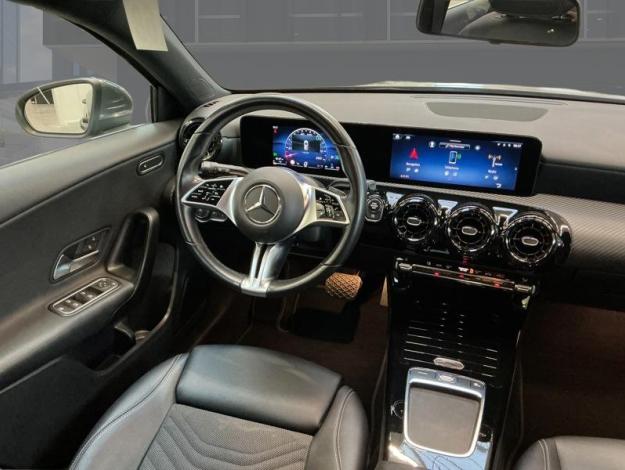 MERCEDES-BENZ A A 180 d