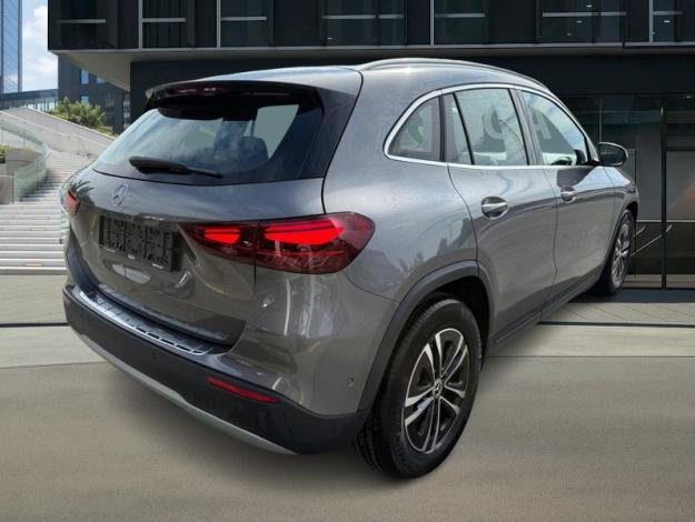 MERCEDES-BENZ GLA-Klasse GLA 180 Off-Roader