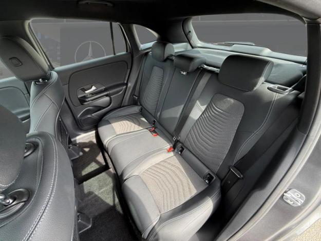 MERCEDES-BENZ GLA-Klasse GLA 180 Off-Roader