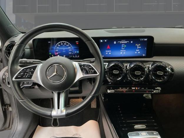MERCEDES-BENZ A A 180 d