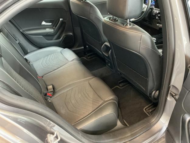 MERCEDES-BENZ A A 180 d