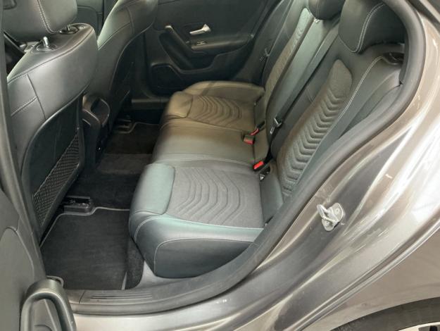 MERCEDES-BENZ A A 180 d