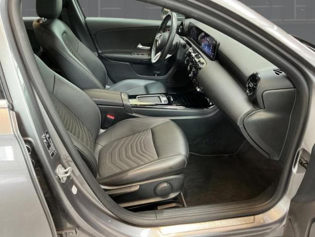 MERCEDES-BENZ A A 180 d
