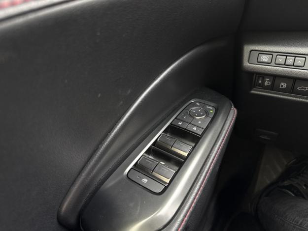 LEXUS LBX 1.5 136H 2WD Emotion  