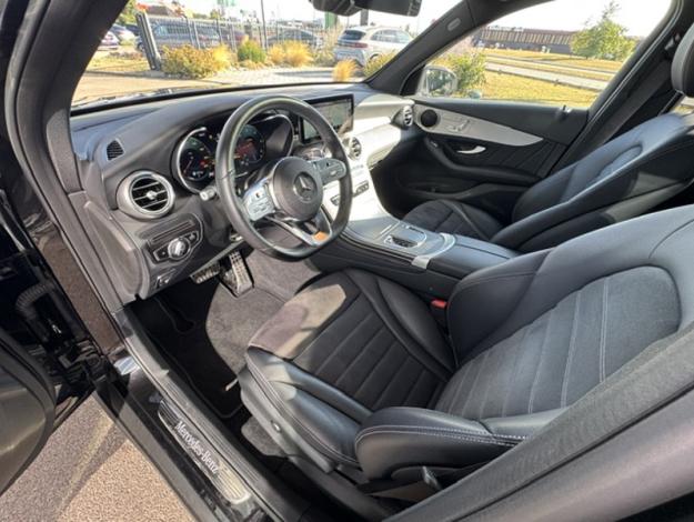 MERCEDES-BENZ GLC SUV GLC 220 d 4MATIC SUV AMG Line  GLC 220 d 4MATIC SUV AMG Line
