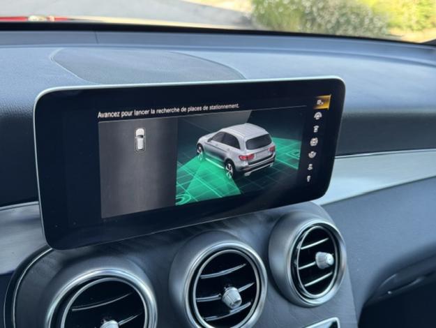 MERCEDES-BENZ GLC SUV GLC 220 d 4MATIC SUV AMG Line  GLC 220 d 4MATIC SUV AMG Line