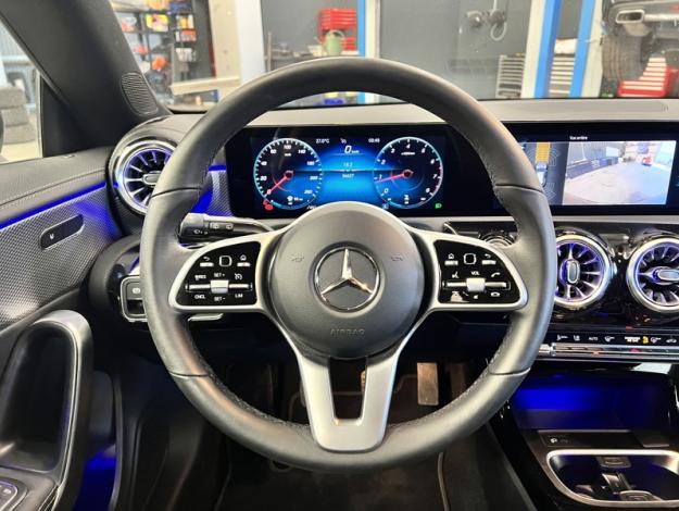 MERCEDES-BENZ CLA 180 SB Luxury Line Pack éclairage  