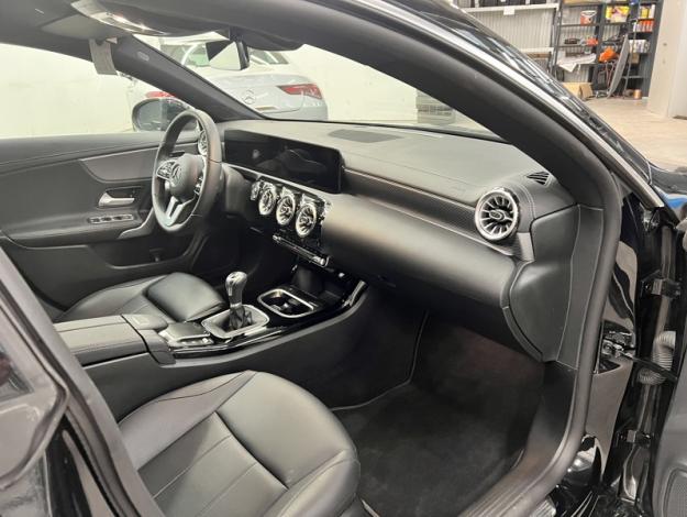 MERCEDES-BENZ CLA 180 SB Luxury Line Pack éclairage  