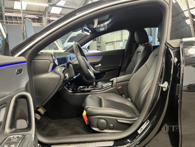 MERCEDES-BENZ CLA 180 SB Luxury Line Pack éclairage  