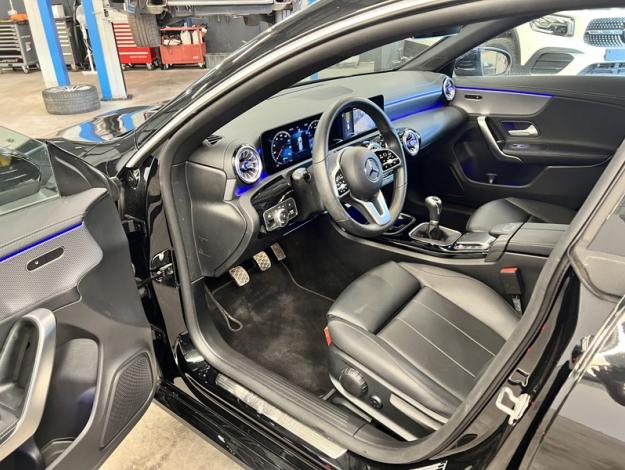 MERCEDES-BENZ CLA 180 SB Luxury Line Pack éclairage  