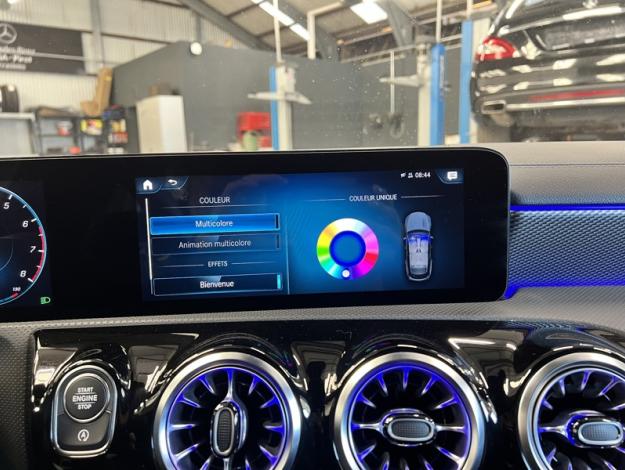 MERCEDES-BENZ CLA 180 SB Luxury Line Pack éclairage  