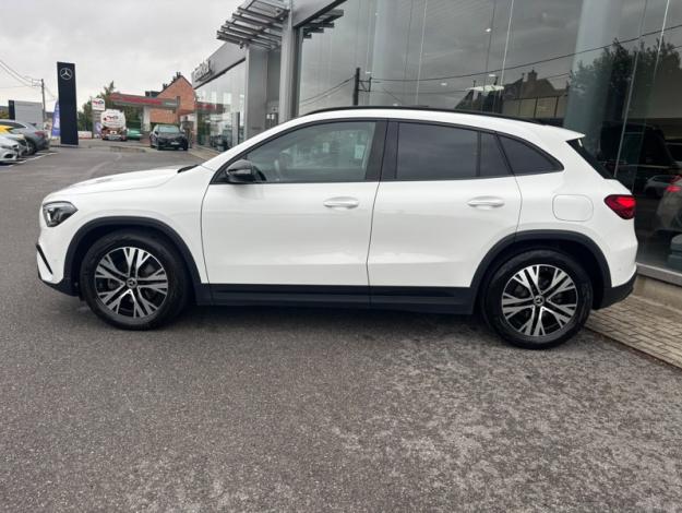 MERCEDES-BENZ GLA 180 d Luxury Pack Night Pano   