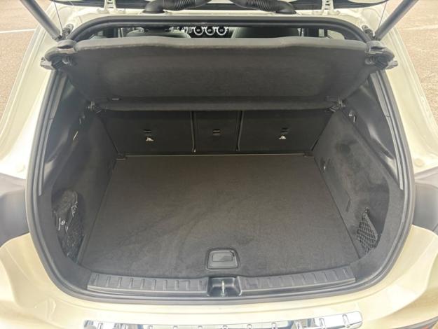 MERCEDES-BENZ GLA 180 d Luxury Pack Night Pano   