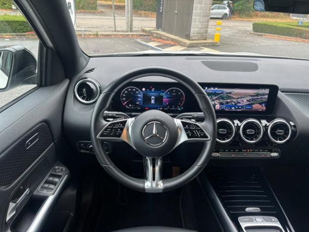 MERCEDES-BENZ GLA 180 d Luxury Pack Night Pano   