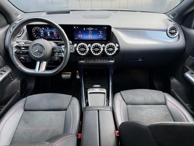 MERCEDES-BENZ GLA 200 d AMG Line  