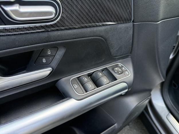 MERCEDES-BENZ GLA 200 d AMG Line  