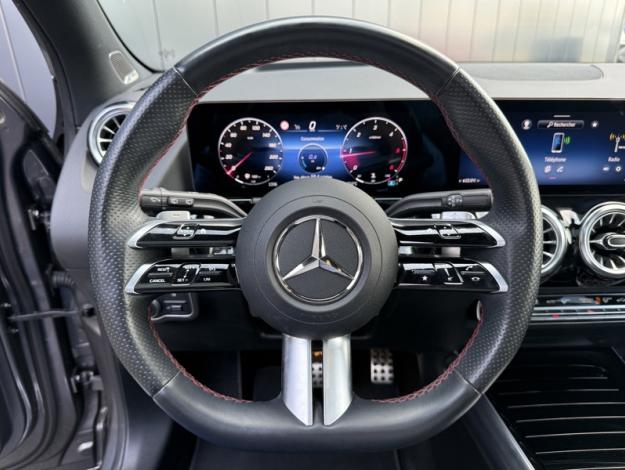 MERCEDES-BENZ GLA 200 d AMG Line  