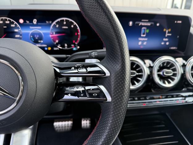 MERCEDES-BENZ GLA 200 d AMG Line  