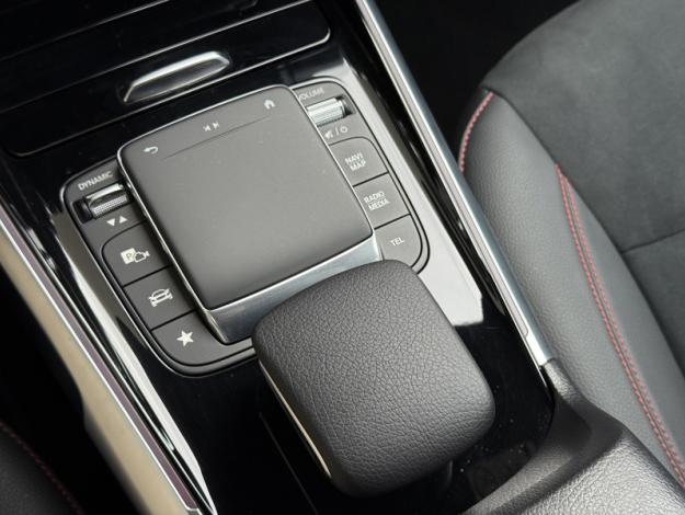 MERCEDES-BENZ GLB 200 d 150ch AMG Line 8G-DCT  