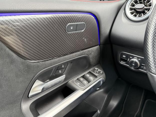 MERCEDES-BENZ GLB 200 d 150ch AMG Line 8G-DCT  