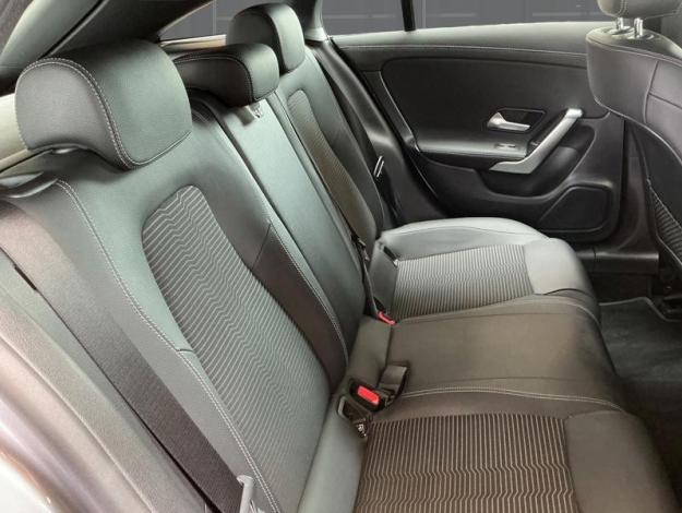 MERCEDES-BENZ CLA 180 d Shooting Brake Luxury Line  