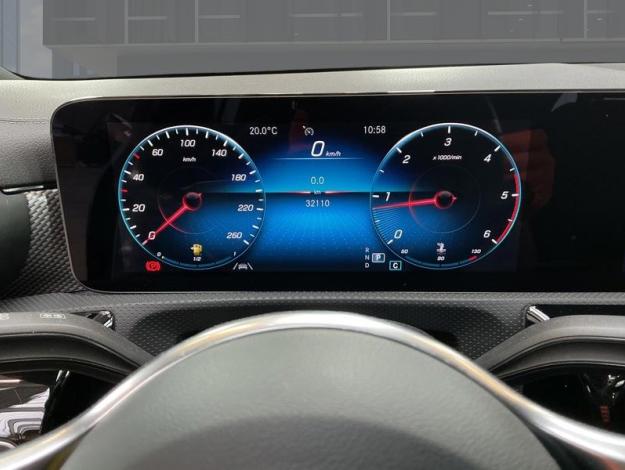 MERCEDES-BENZ CLA 180 d Shooting Brake Luxury Line  