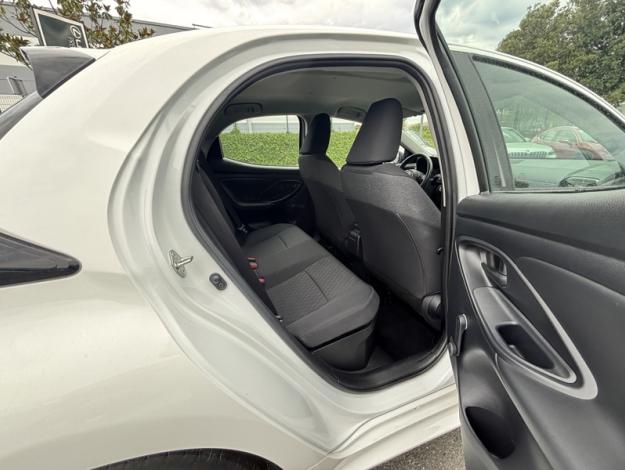 TOYOTA Yaris Hybride 116h France Business  