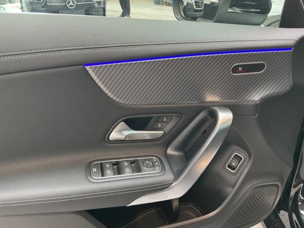 MERCEDES-BENZ CLA 180 d Coupé Luxury Line  