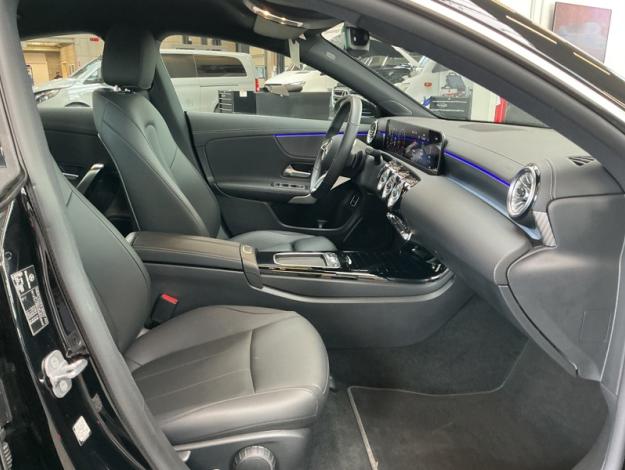 MERCEDES-BENZ CLA 180 d Coupé Luxury Line  