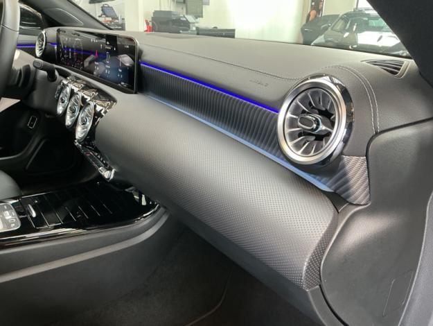 MERCEDES-BENZ CLA 180 d Coupé Luxury Line  