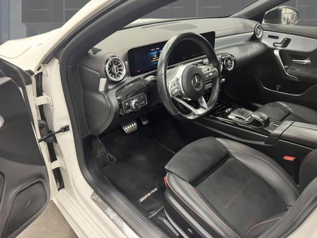 MERCEDES-BENZ CLA 200 d Shooting Brake AMG Line  