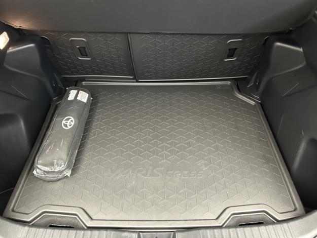 TOYOTA Yaris Cross 1.5 116h Design   