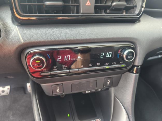 TOYOTA Yaris Hybride 130h GR SPORT  PANOTEC MY25