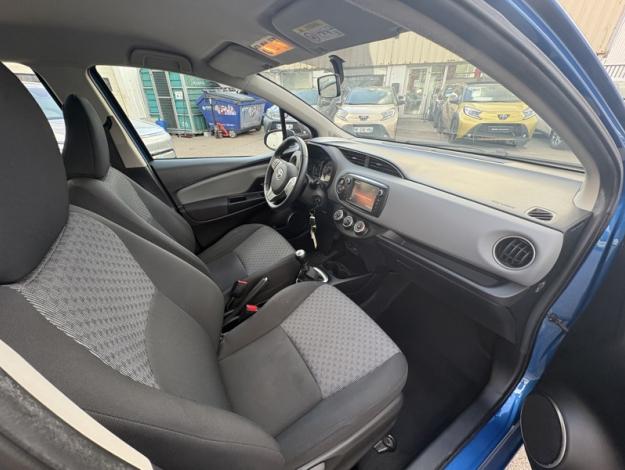 TOYOTA Yaris 69 VVT-i France  